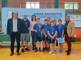 14.06.2022 w Radoszycach odbył się Powiatowy Turniej  Badmintona Szkół Podstawowych